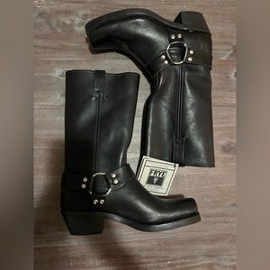 Women's Size 9 Harness 12R Boots